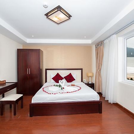 Truong Son Tung 1 - Beautiful Beach Hotel Da Nang Room photo
