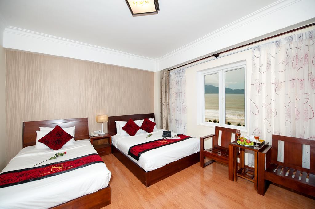 Truong Son Tung 1 - Beautiful Beach Hotel Da Nang Room photo