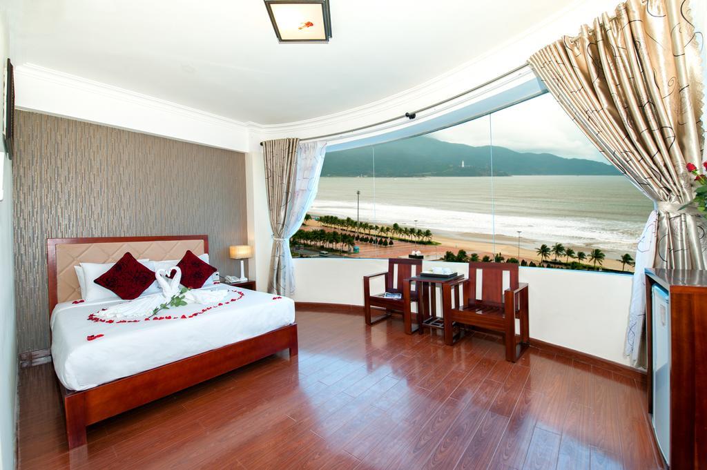Truong Son Tung 1 - Beautiful Beach Hotel Da Nang Room photo