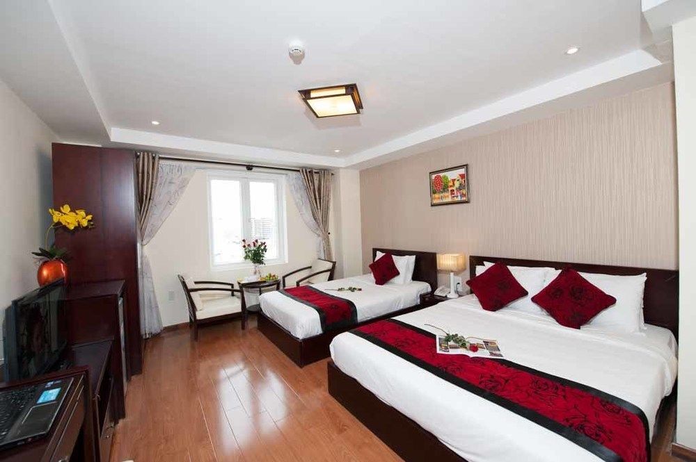 Truong Son Tung 1 - Beautiful Beach Hotel Da Nang Exterior photo